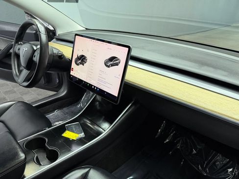 Used 2019 Tesla Model 3 Standard Range Plus RWD image 47