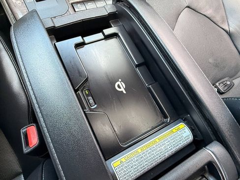 Used 2022 Toyota Highlander Limited image 28