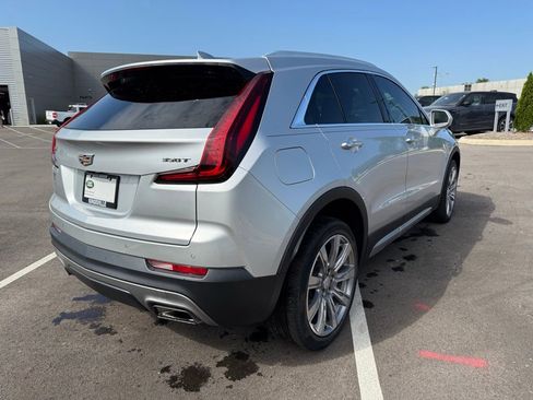 Used 2020 Cadillac XT4 Premium Luxury w/ Cold Weather Package image 5