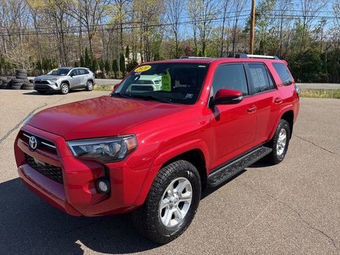 Used 2020 Toyota 4Runner SR5 Premium w/ Moonroof Package AWD/4WD image 2