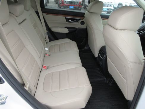 Used 2020 Honda CR-V Touring image 17