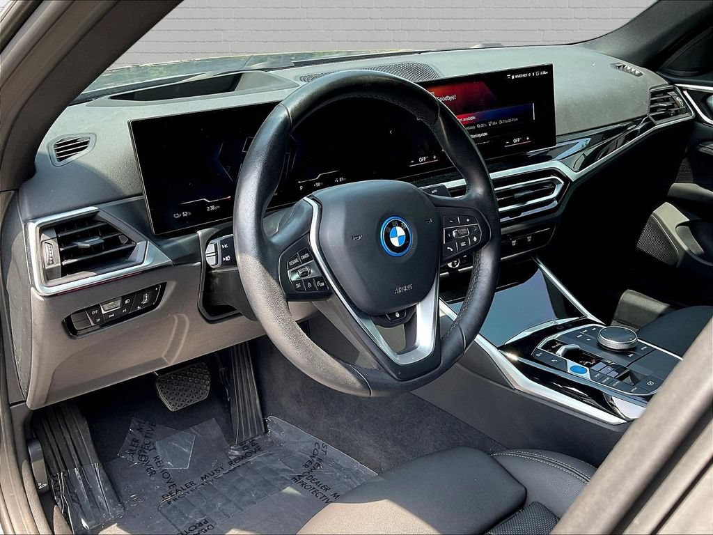 Used 2023 BMW i4 eDrive35 w/ Premium Package RWD image 15
