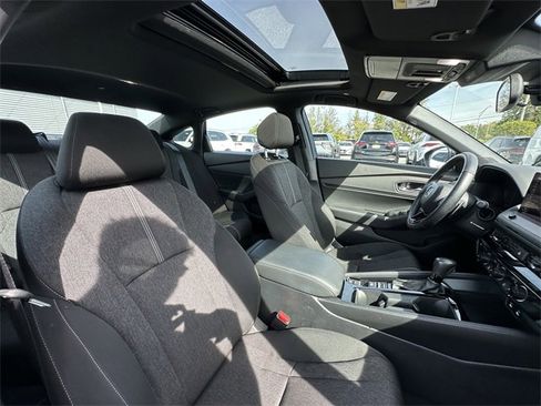 Used 2024 Honda Accord Sport image 35