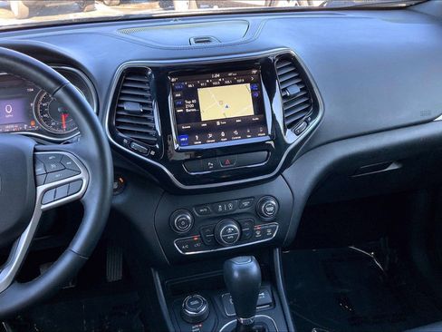 Used 2019 Jeep Cherokee High Altitude image 6