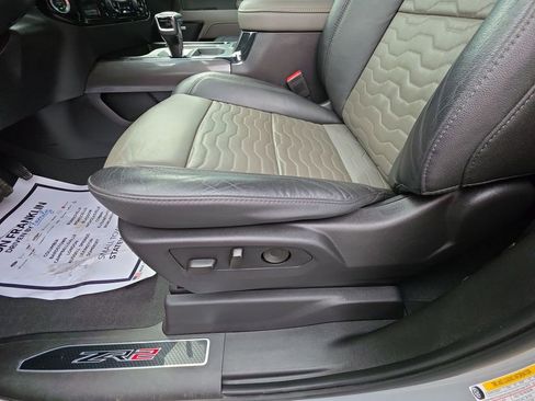 Used 2024 Chevrolet Silverado 1500 ZR2 w/ Technology Package AWD/4WD image 12