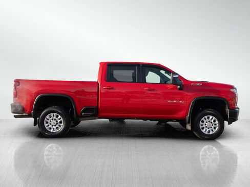 Used 2021 Chevrolet Silverado 2500 LT w/ Convenience Package image 7