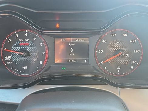 Used 2024 Chevrolet Trax RS FWD image 27