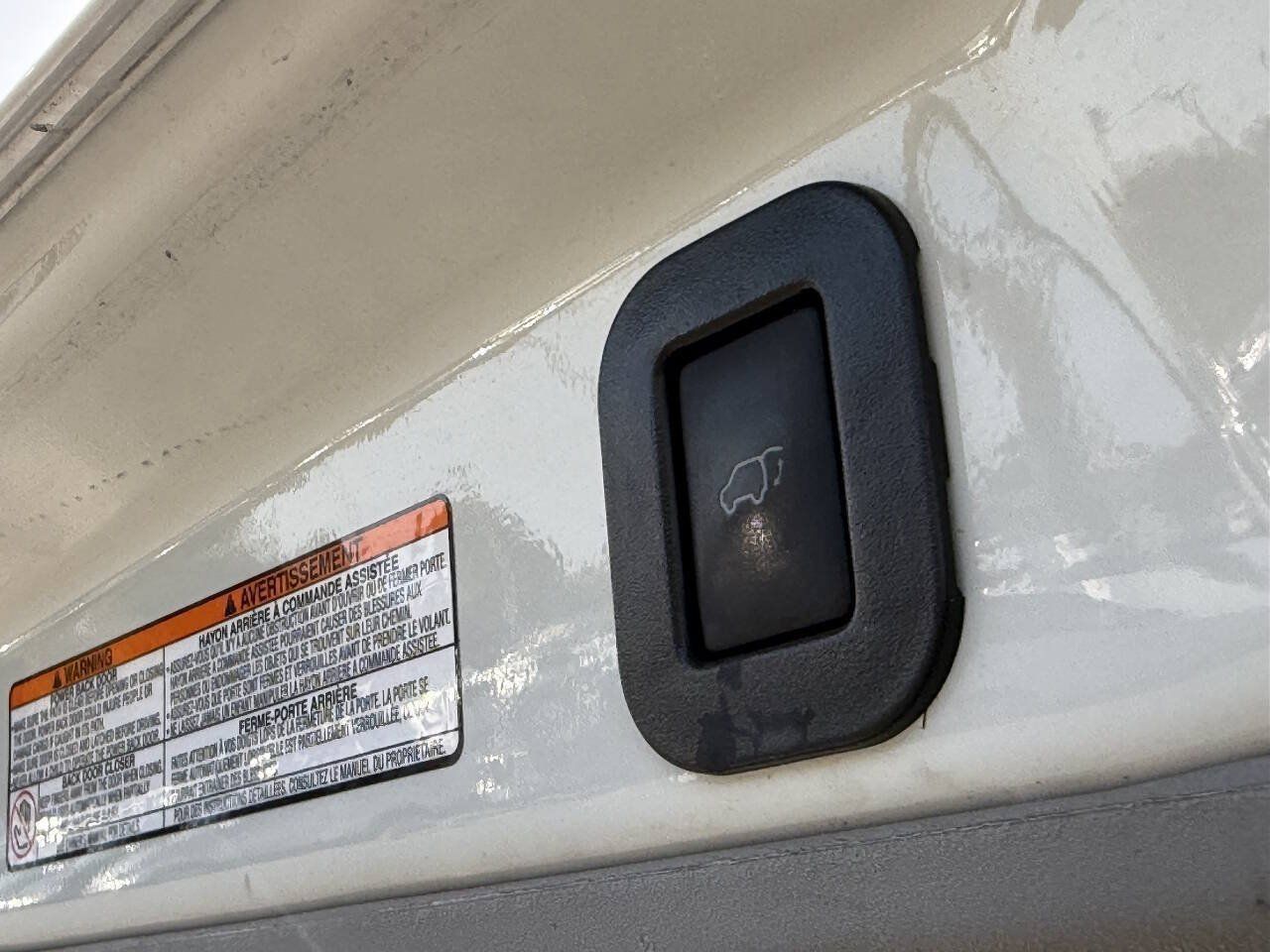 Used 2015 Toyota Sienna SE FWD image 18