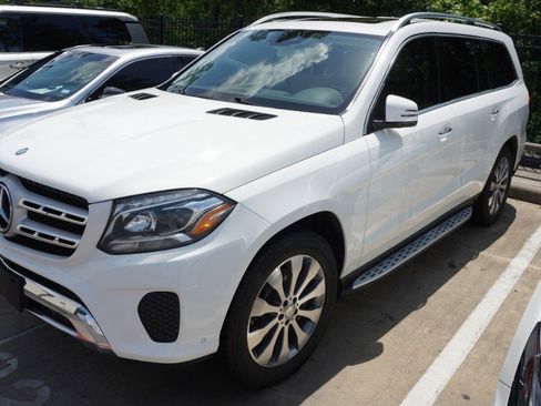 Used 2017 Mercedes-Benz GLS 450 4MATIC image 2