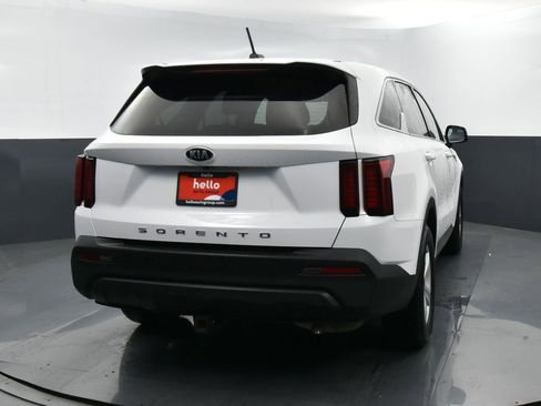 Used 2021 Kia Sorento LX image 30