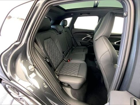 New 2026 Audi SQ5 Prestige AWD/4WD image 11