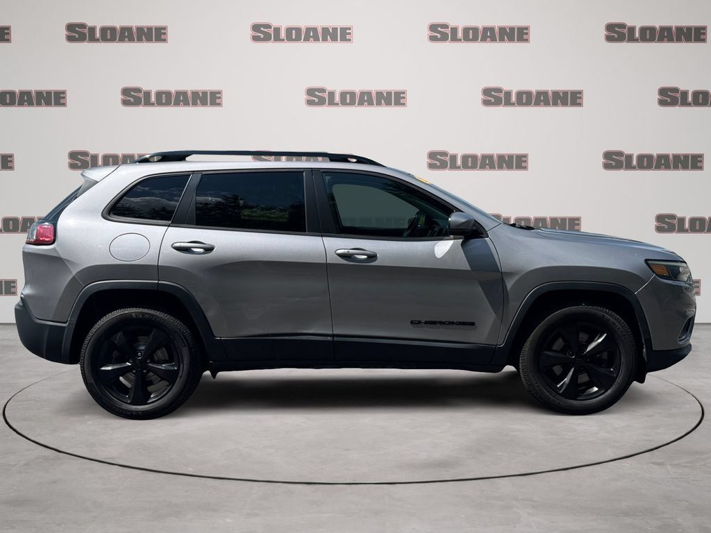 Used 2019 Jeep Cherokee Latitude Plus AWD/4WD image 6