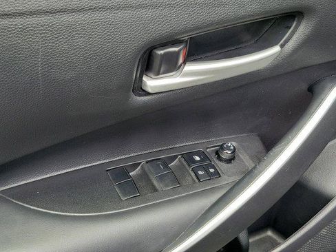Used 2024 Toyota Corolla SE w/ SE Premium Package FWD image 33