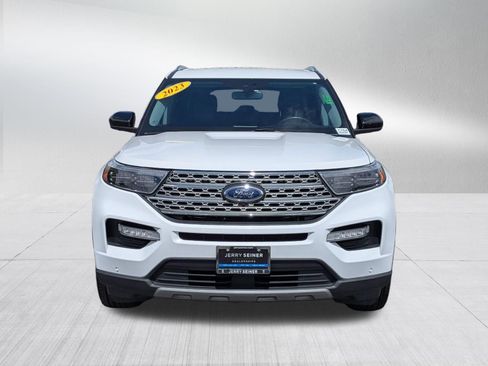 Used 2023 Ford Explorer Limited image 9