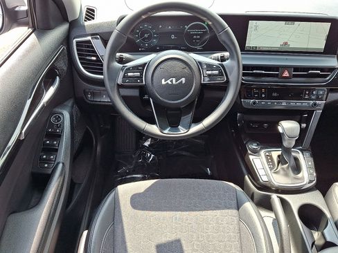 Used 2024 Kia Seltos S AWD/4WD image 12