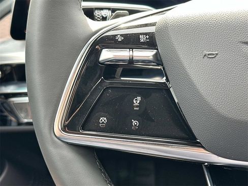 New 2025 Cadillac Lyriq Sport image 15