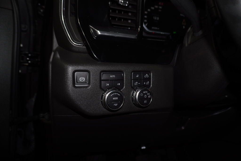 Used 2025 GMC Sierra 1500 Elevation w/ Elevation Premium Package AWD/4WD image 26