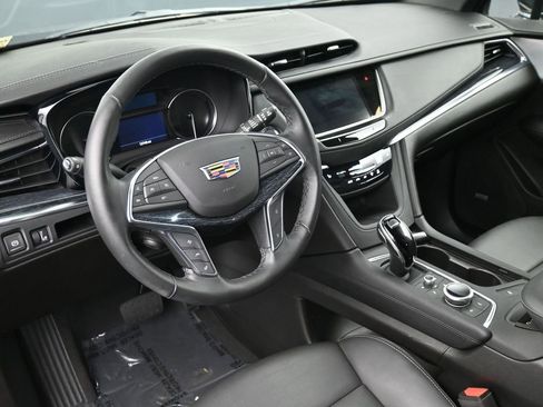 Certified 2024 Cadillac XT5 Premium Luxury image 7