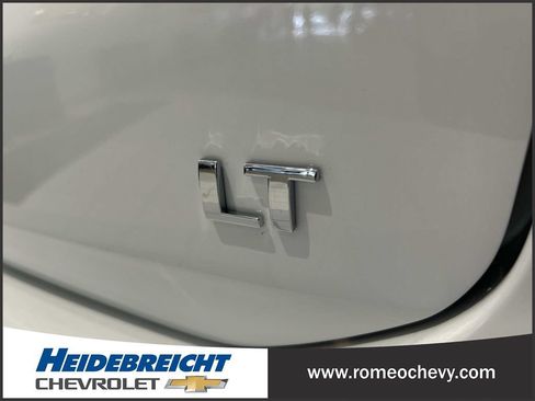 Used 2021 Chevrolet Equinox LT FWD image 37