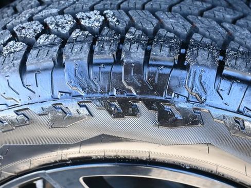 Used 2019 Chevrolet Silverado 1500 LT Trail Boss image 28