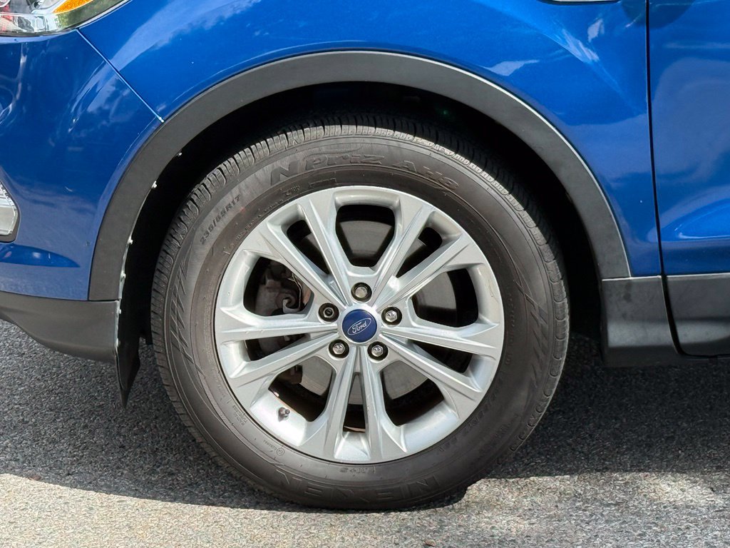 Used 2018 Ford Escape SEL w/ Ford Safe & Smart Package AWD/4WD image 6