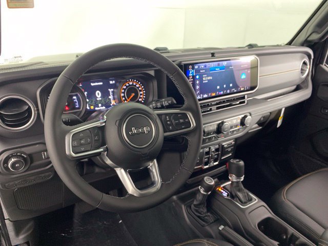 New 2027 Jeep Wrangler Unlimited Sahara AWD/4WD image 17