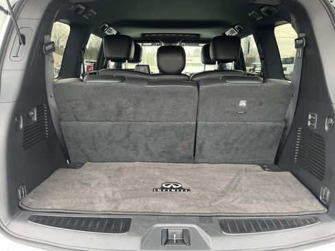 Used 2024 INFINITI QX80 Sensory image 11