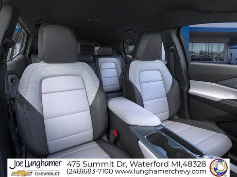 New 2026 Chevrolet Equinox EV LT FWD image 17