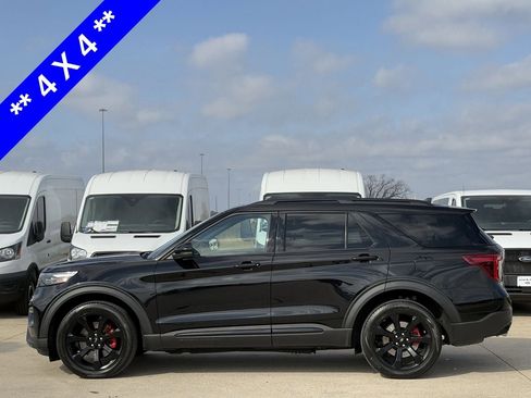 Certified 2023 Ford Explorer ST w/ Equipment Group 401A image 3