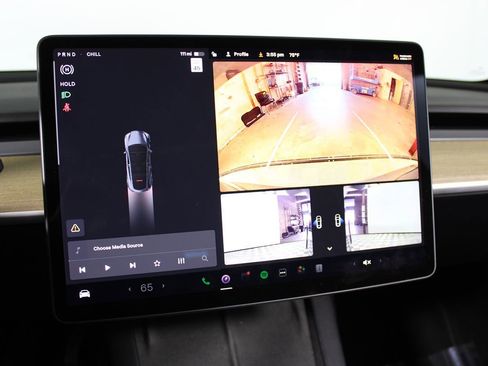 Used 2022 Tesla Model Y Performance image 19