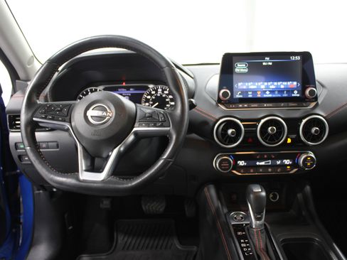 Used 2024 Nissan Sentra SR w/ SR Premium Package image 2