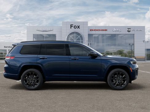 New 2026 Jeep Grand Cherokee L Limited AWD/4WD image 21
