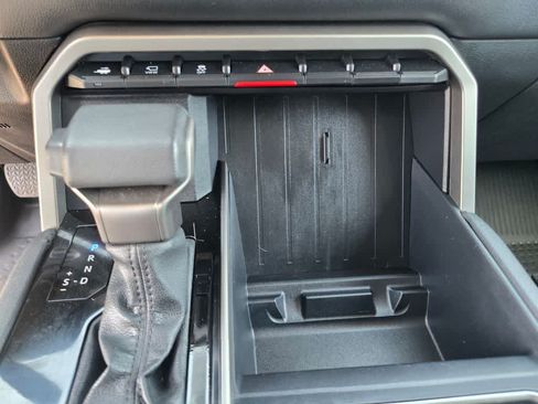 Used 2023 Toyota Tundra Limited AWD/4WD image 15