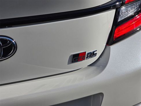 Used 2024 Toyota GR86 image 6