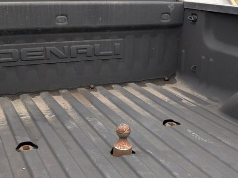 Used 2017 GMC Sierra 2500 Denali w/ Duramax Plus Package image 9