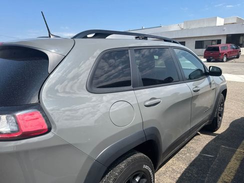 Used 2022 Jeep Cherokee Trailhawk w/ Sound & Nav Group AWD/4WD image 26