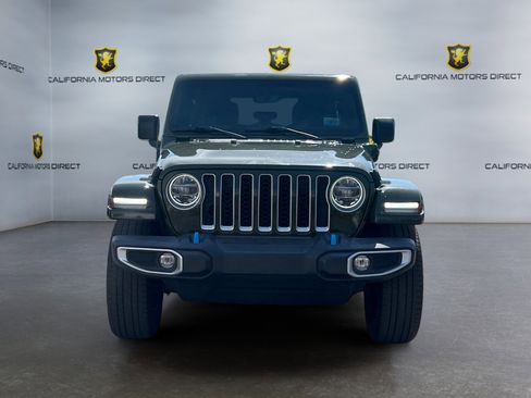 Used 2022 Jeep Wrangler Unlimited Sahara w/ Cold Weather Group image 7