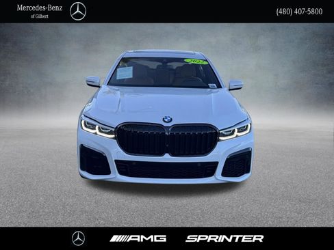 Used 2022 BMW 740i w/ M Sport Package image 2