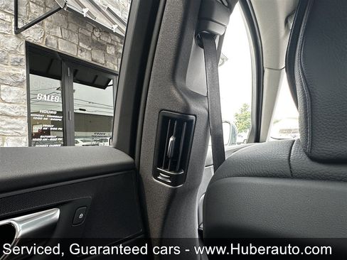 Used 2023 Volvo XC60 B5 Plus AWD/4WD image 20