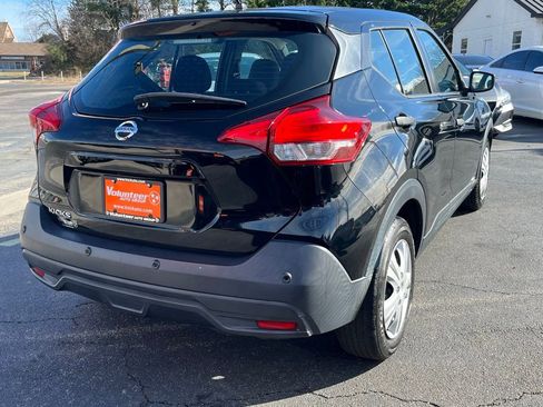 Used 2020 Nissan Kicks S image 8