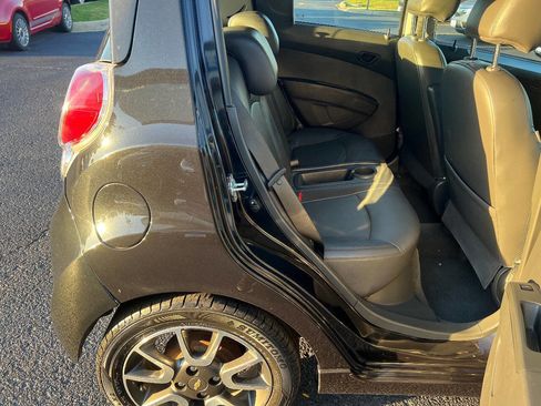 Used 2014 Chevrolet Spark LT image 21