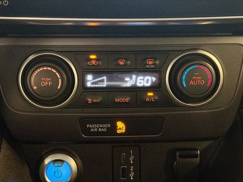 Used 2025 Nissan Leaf S FWD image 23