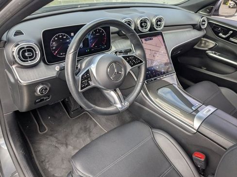 Used 2023 Mercedes-Benz C 300 Sedan image 9