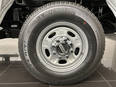 New 2026 Ford F350 XL w/ XL Chrome Package image 7