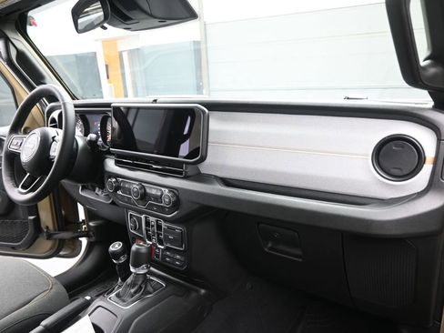 New 2026 Jeep Gladiator Mojave AWD/4WD image 27