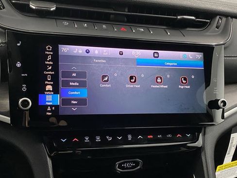 New 2026 Jeep Grand Cherokee Altitude image 8