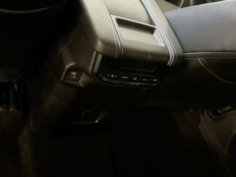 Used 2025 Toyota Grand Highlander XLE image 28