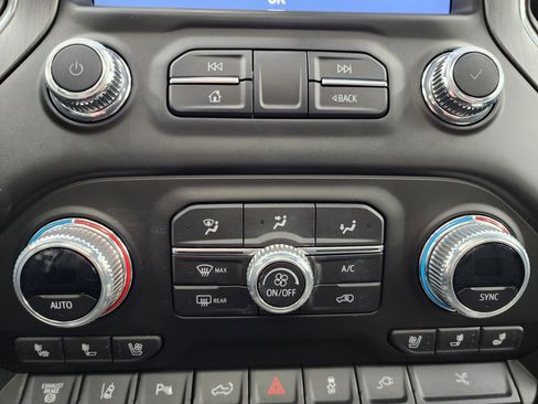 Used 2023 GMC Sierra 3500 Denali w/ Denali Ultimate Package image 55