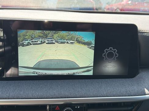 Used 2025 Nissan Kicks SV FWD image 26