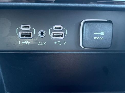 New 2025 Jeep Grand Cherokee L Laredo image 6